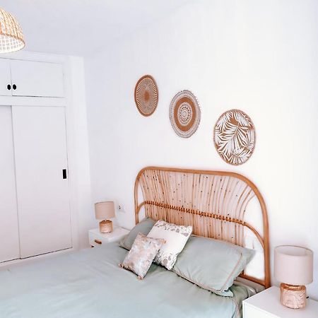 Mikasika - Duplex Apartment With Seasonal Swimming Pool & Walking Distance From The Beach La Cala Del Moral Bagian luar foto