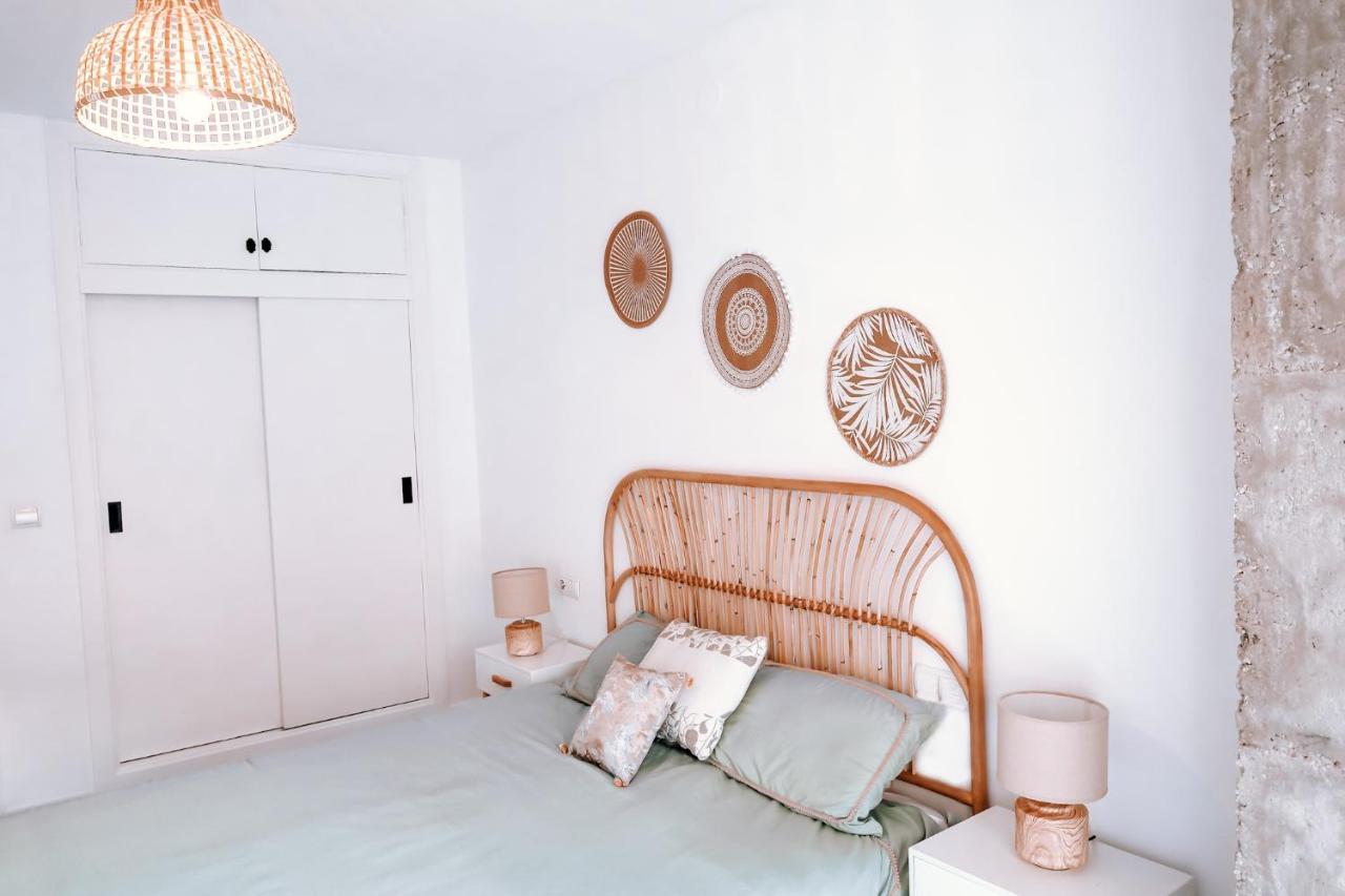 Mikasika - Duplex Apartment With Seasonal Swimming Pool & Walking Distance From The Beach La Cala Del Moral Bagian luar foto
